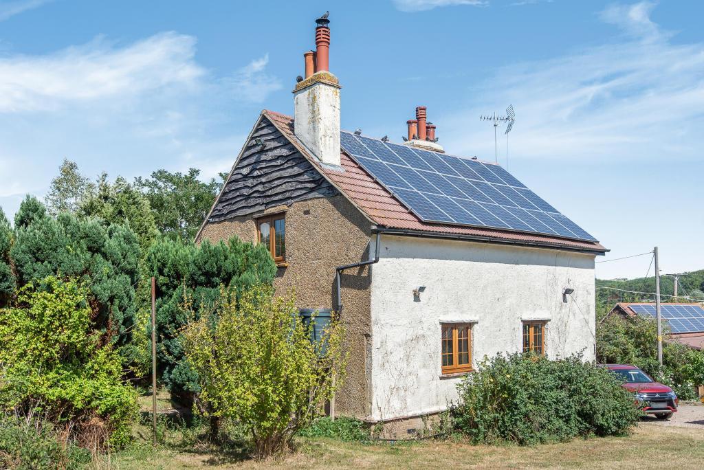 Skeet Hill Lane, Orpington, Kent, BR5 4HB