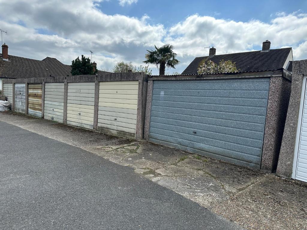 Main Road, Sundridge, Sevenoaks, Kent, TN14 6EH